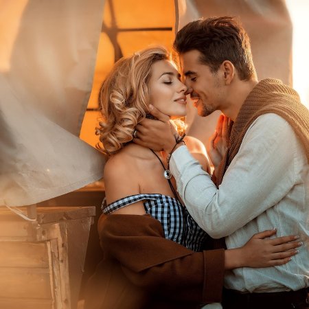 Пара влюбленные