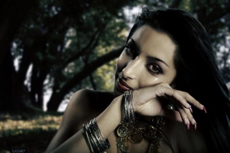 Цыганка красивая