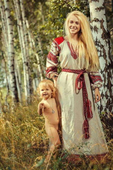 Славянская девушка