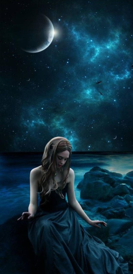 Девушка луна