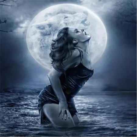 Луна девушка