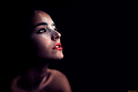 Лица девушек