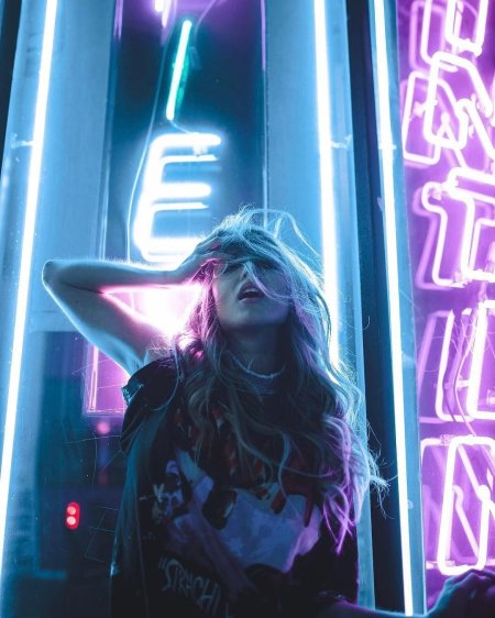 Фотосессия в неоне