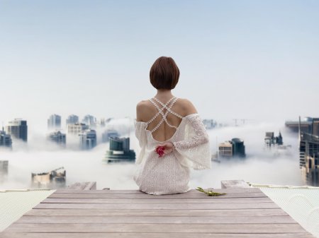 Девушка со спины