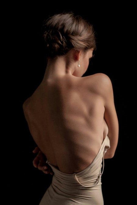 Женская спина