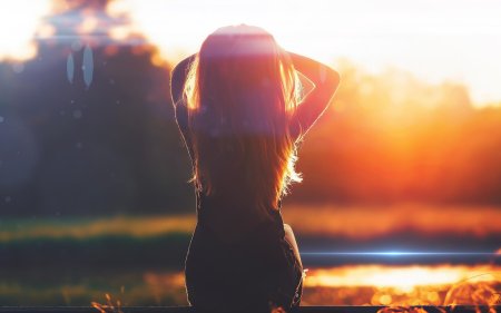 Девушка со спины