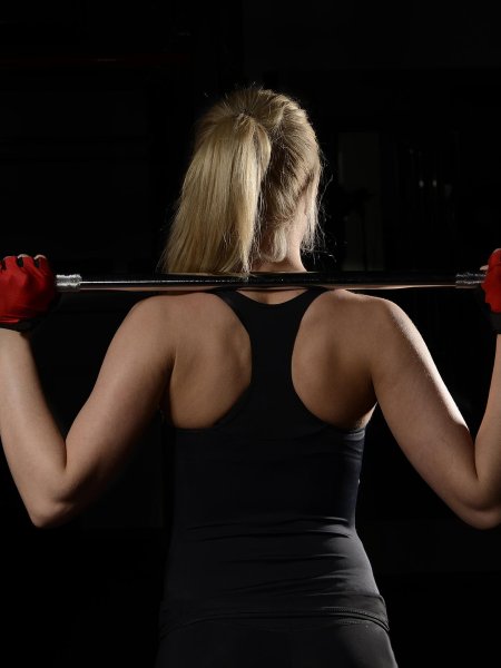 Спортивная спина у девушек