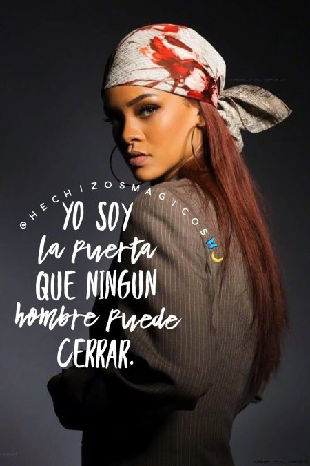 Рианна в бандане