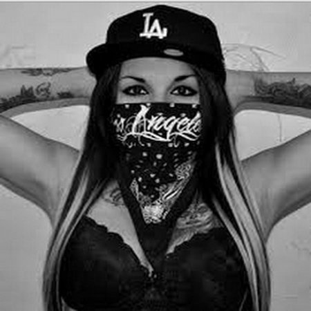 Девушка гангста