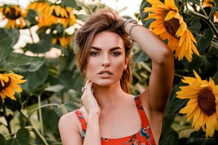 Девушка подсолнух