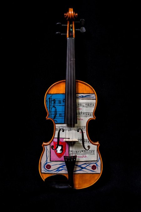 Скрипка музыкальный инструмент