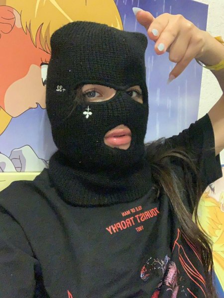 Амина тендерлибае в балаклаве