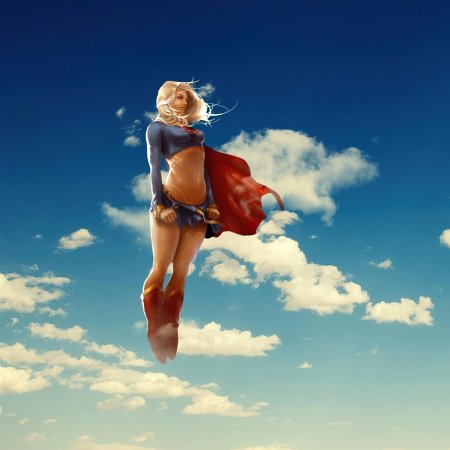 Девушка на фоне неба