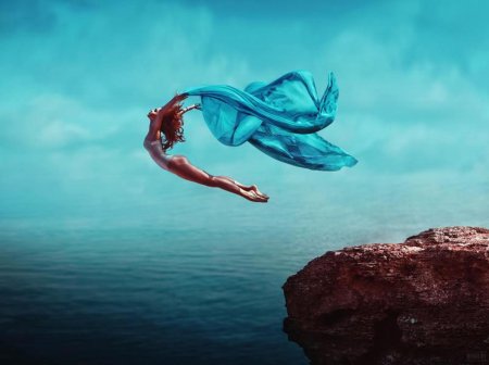 Девушка в полете