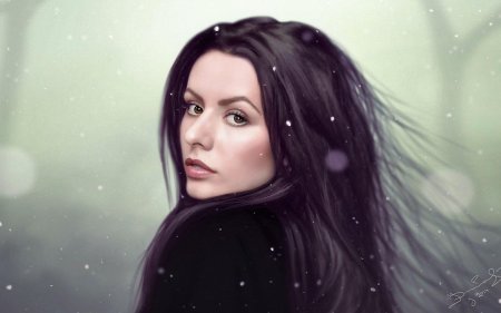 Черноволосая девушка