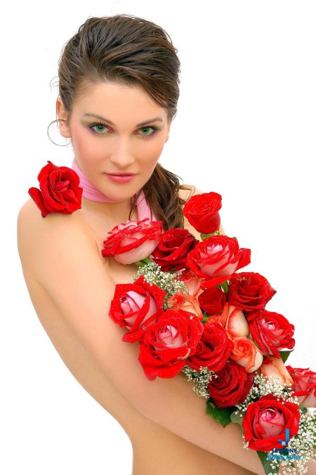 Девушка роза