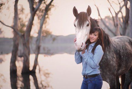 Фотосессия на природе с лошадью