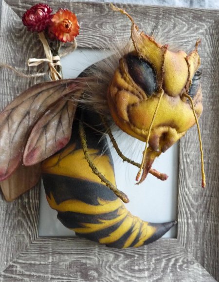 Жалящий шершень