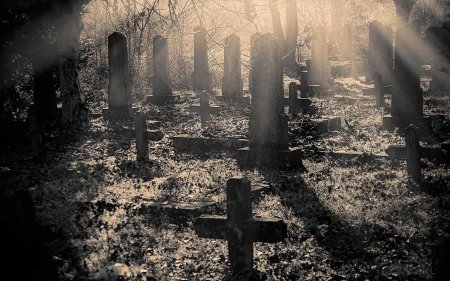 Кладбище мрачное
