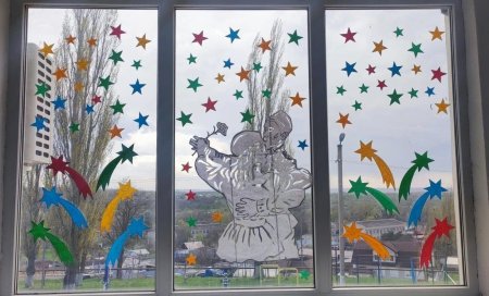 Украшение окон ко дню победы