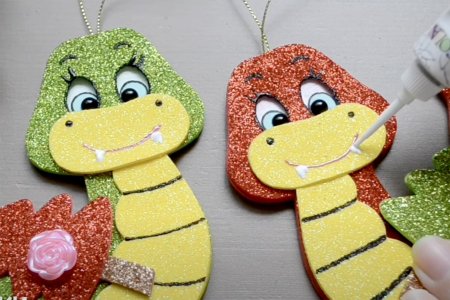 Змея из фоамирана своими руками поделка символ года