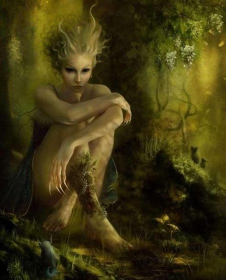 Дриада лесная нимфа