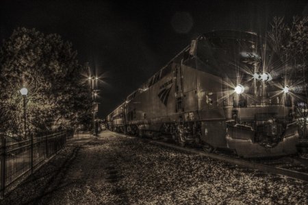 Ночная железная дорога