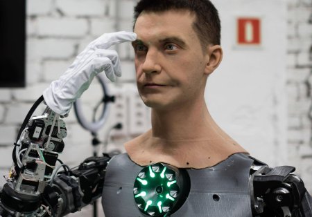 Робот искусственный интеллект