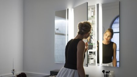 Красивое отражение в зеркале