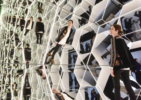 Зеркальная комната давинчи