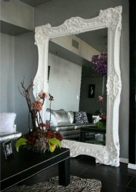 Большие зеркала в интерьере