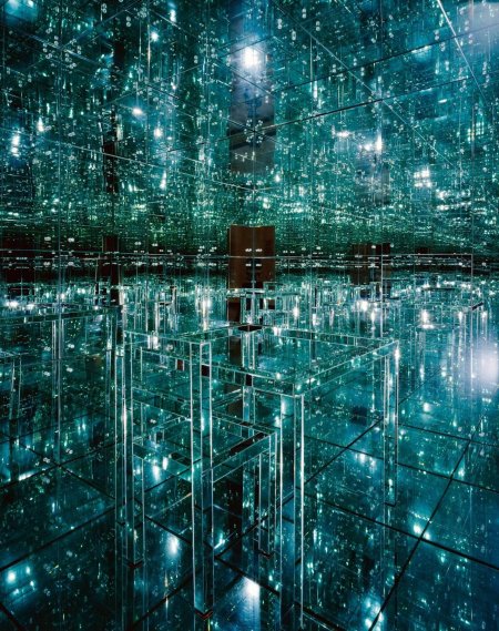 Комната из зеркал