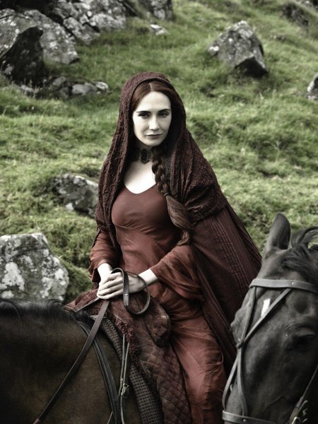 Игра престолов красная женщина