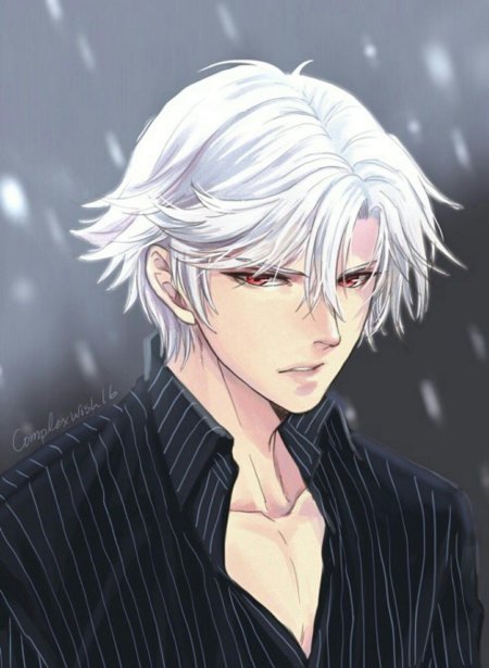 Мужчина с белыми волосами