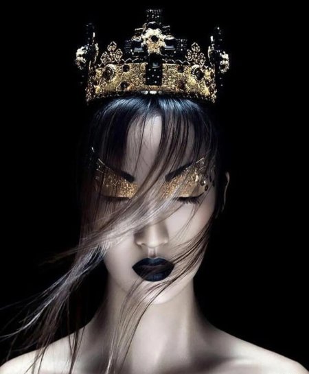 Корона королевская