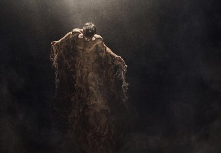 Человек рассыпается