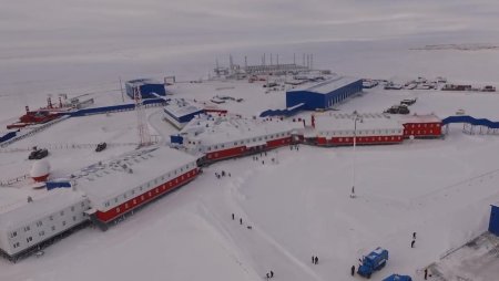 Военная база северный клевер на острове котельный