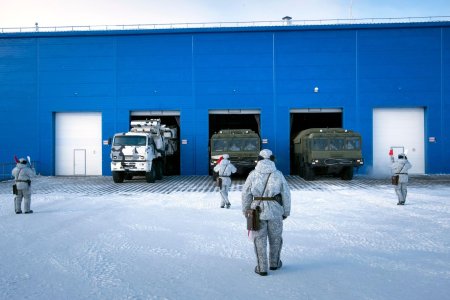 Российские военные в арктике