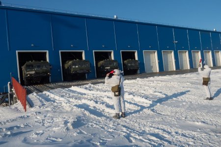 Остров котельный военная база