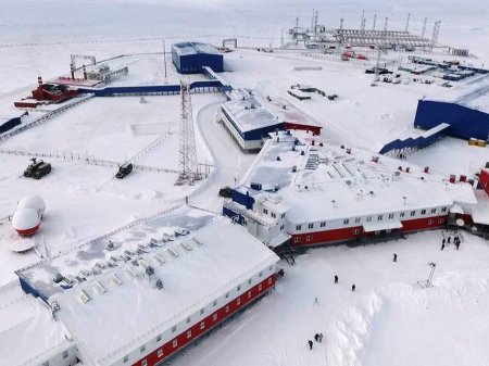 Военная база северный клевер на острове котельный