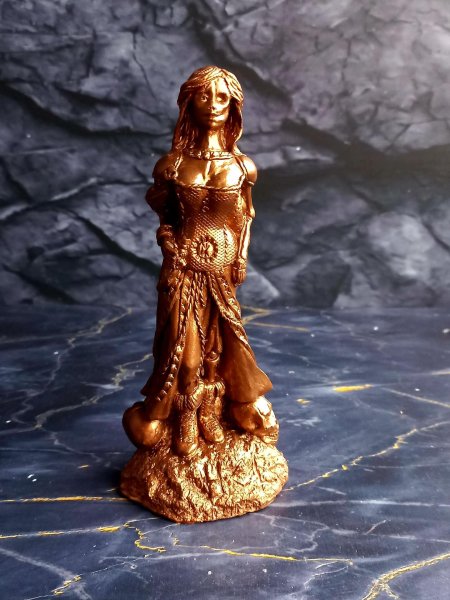 Валькирия статуэтка