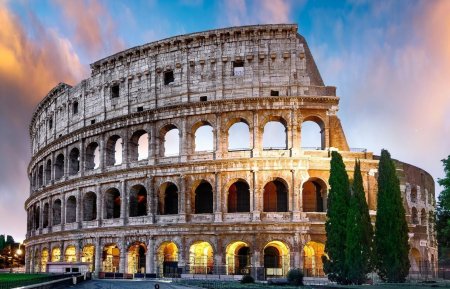 Римский колизей италия