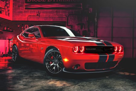Dodge challenger srt red