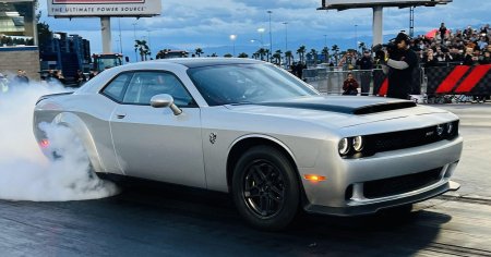 Dodge challenger srt demon