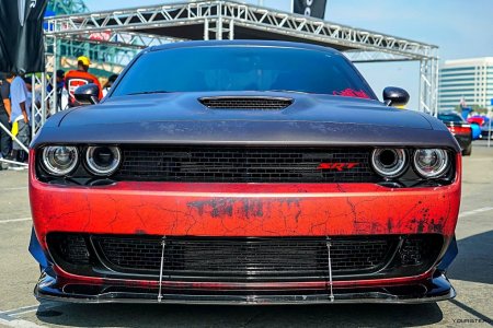Dodge challenger srt demon -
