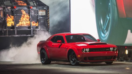 Dodge challenger srt demon 2018