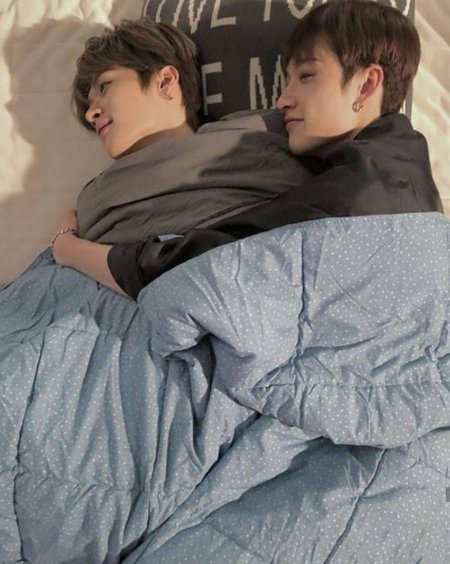 Минхо stray kids спит