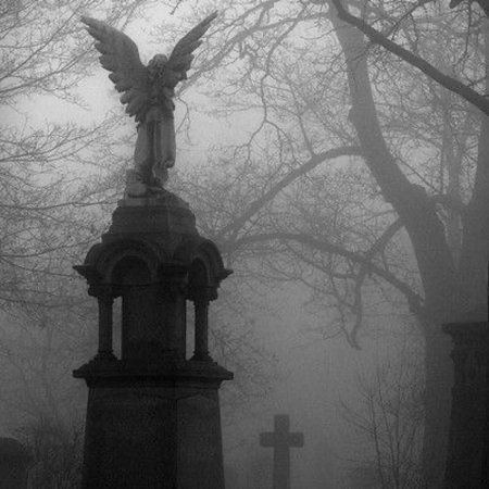 Кладбищенские статуи ангелов эстетика