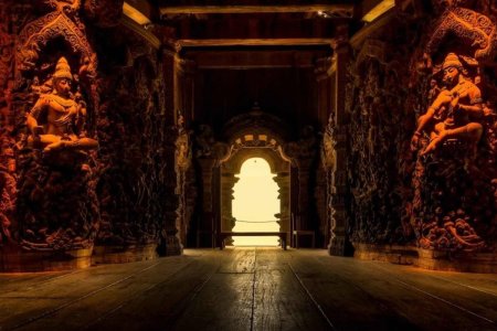 Храм истины в паттайе