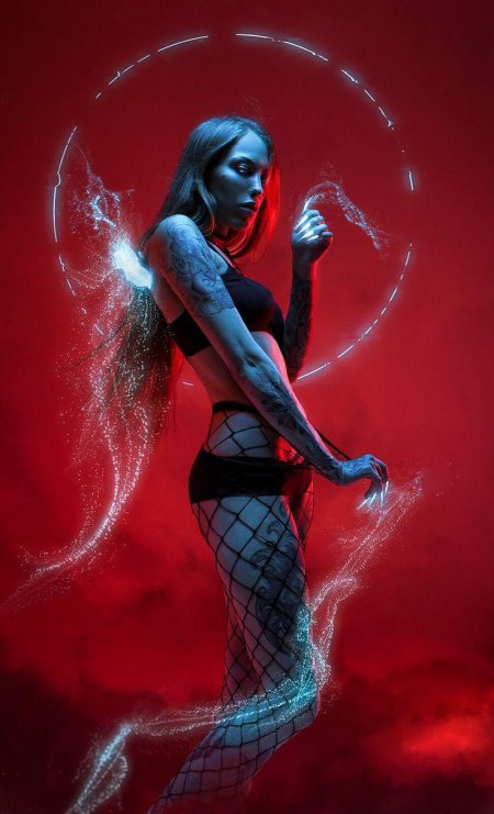 Девушка неон